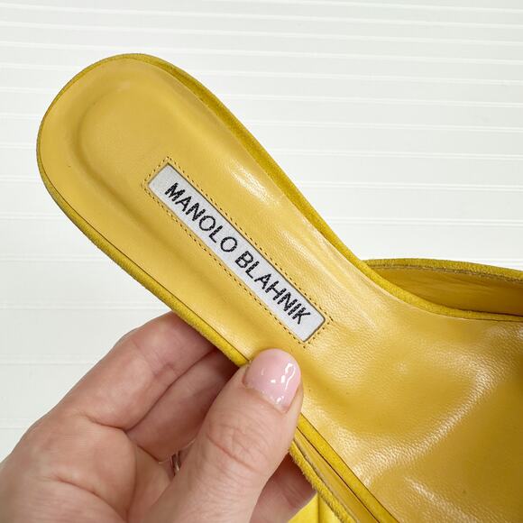 Manolo Blahnik Maysale Yellow Suede Mule Slip-On Kitten Heel Pumps 37.5 Buckle - Picture 3 of 8